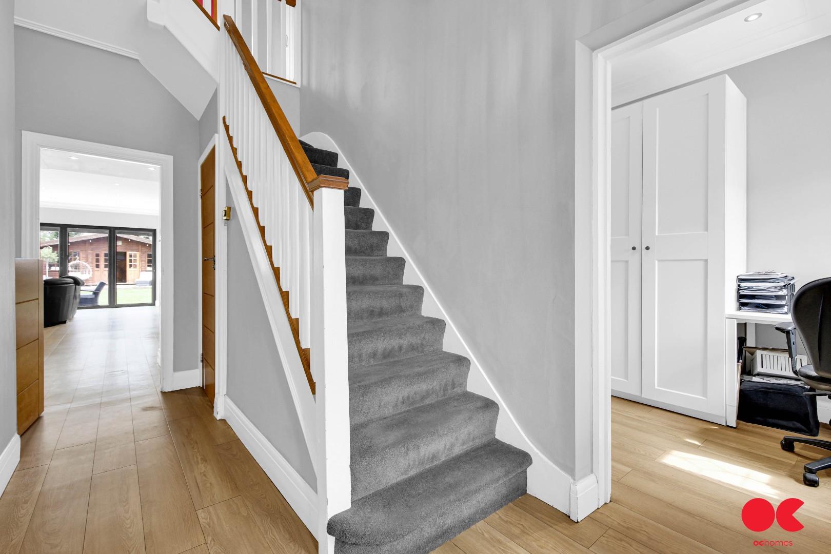 4 bed semi-detached house for sale in Fairholme Avenue, Gidea Park  - Property Image 10