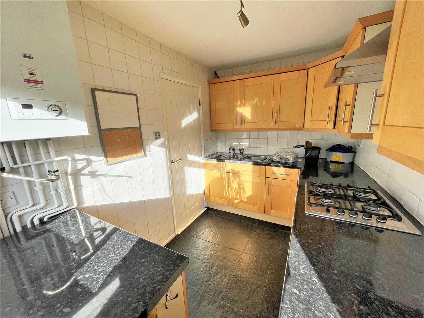 1 bed flat to rent in Churchfields, London  - Property Image 6