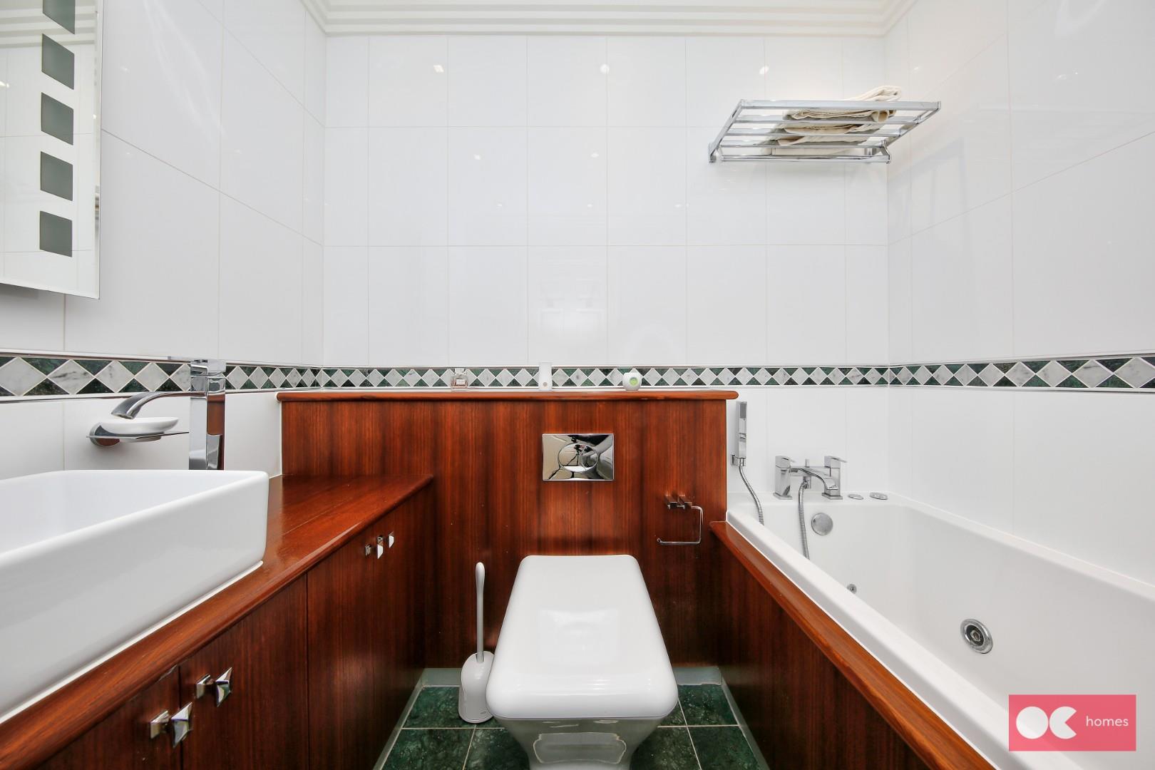2 bed flat to rent in Parkstone Avenue, Hornchurch  - Property Image 15