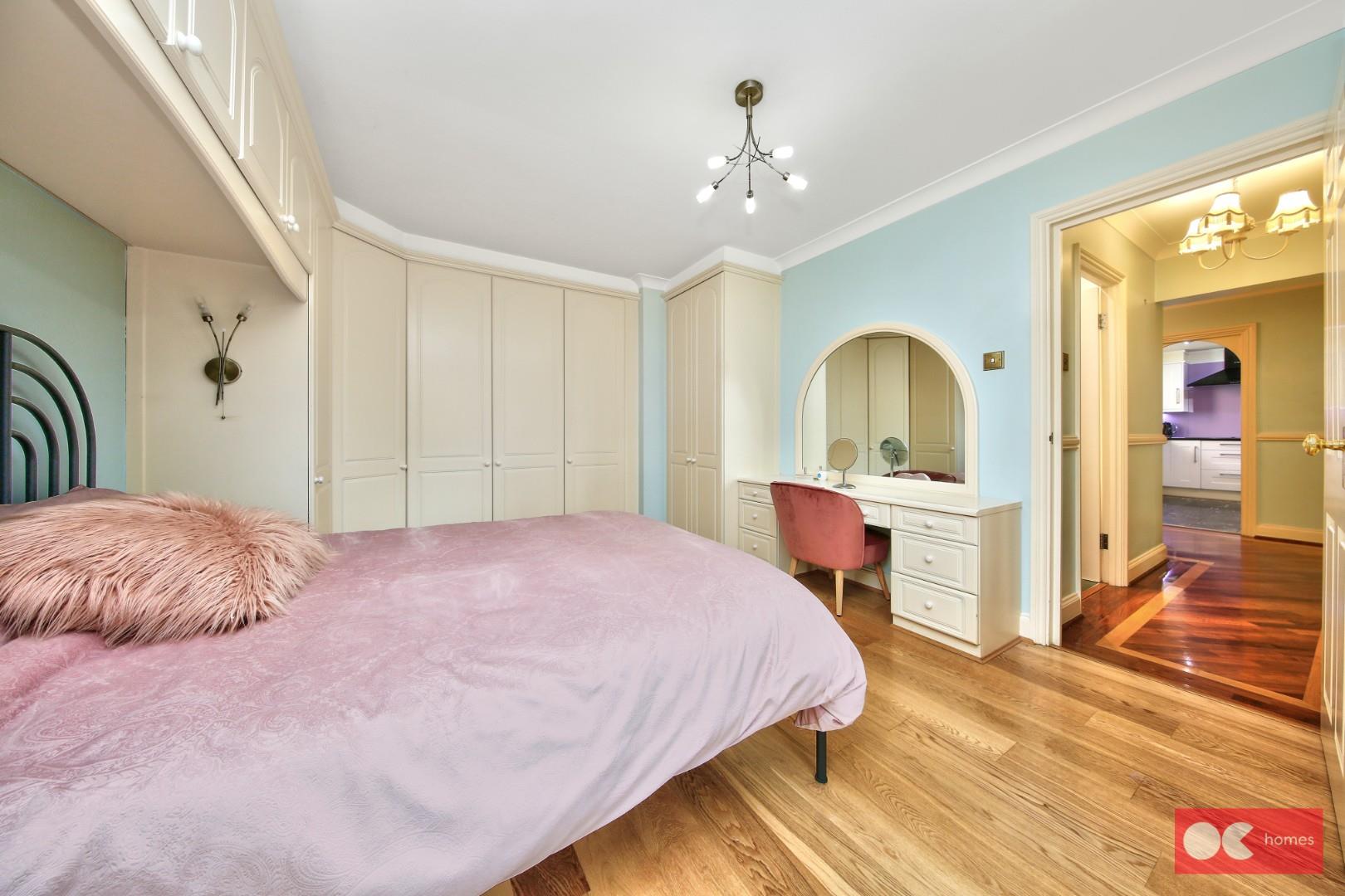 2 bed flat to rent in Parkstone Avenue, Hornchurch  - Property Image 30