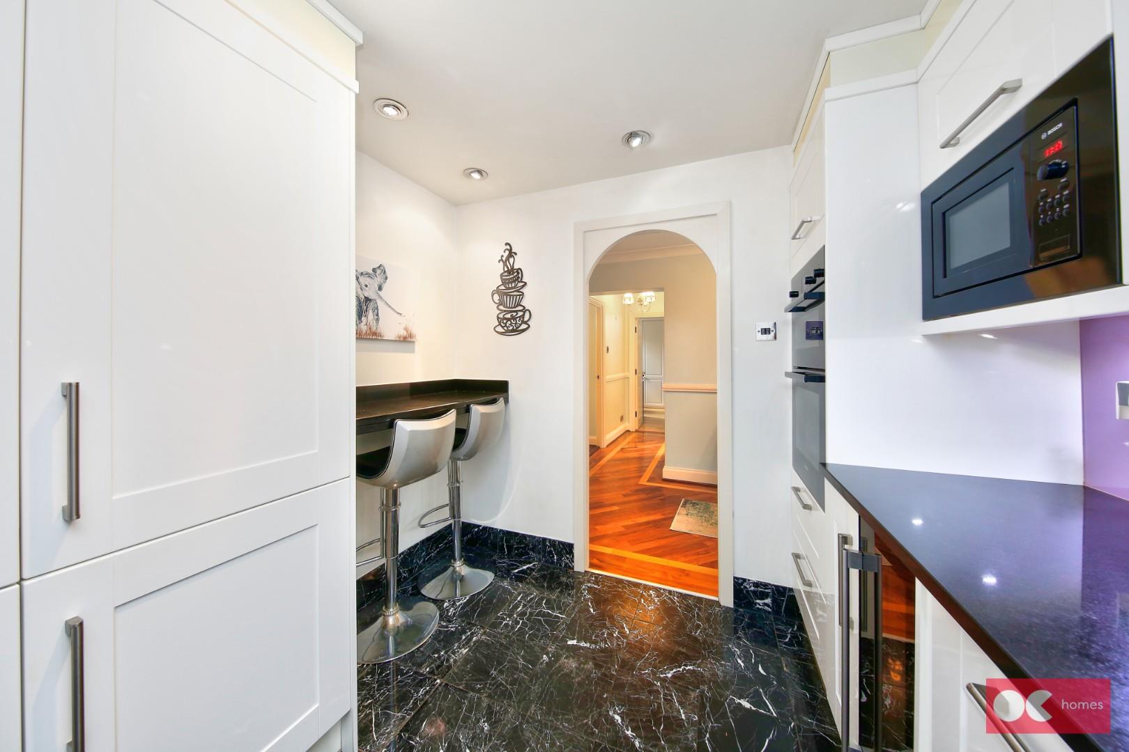 2 bed flat to rent in Parkstone Avenue, Hornchurch  - Property Image 19