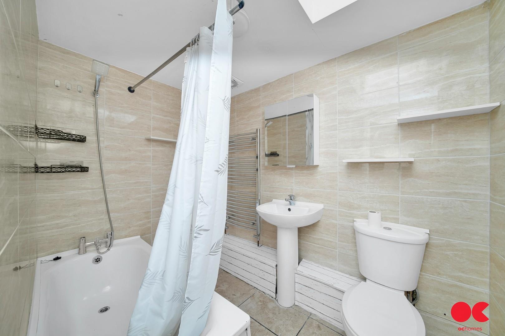 1 bed flat to rent in High Road Leytonstone, London  - Property Image 8