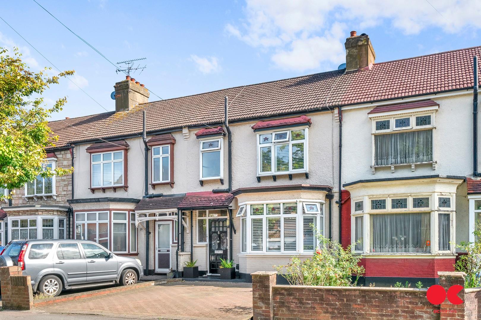 3 bed terraced house for sale in Clarence Avenue, Gants Hill  - Property Image 31