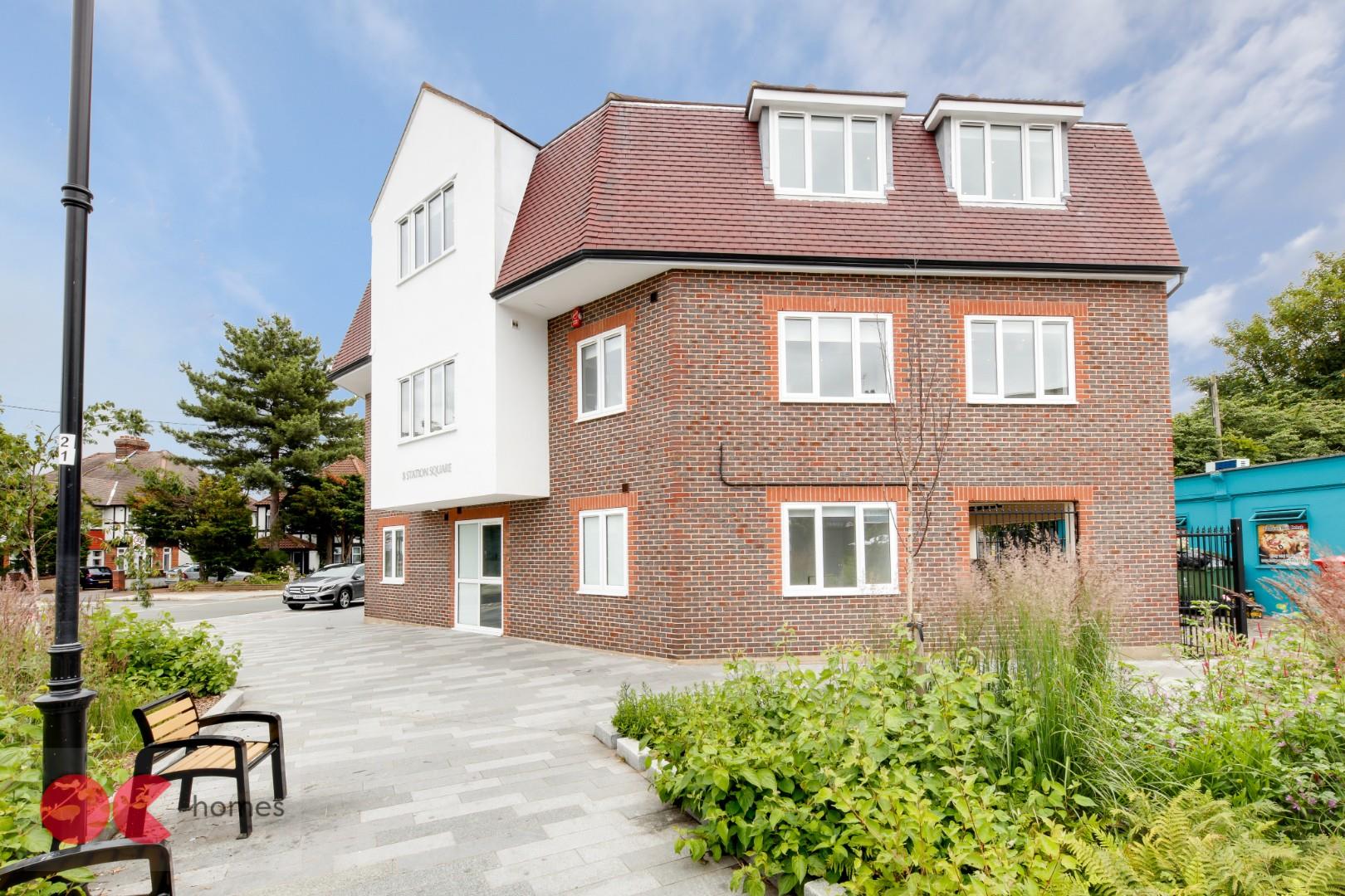 1 bed flat to rent in Station Square, Gidea Park  - Property Image 6