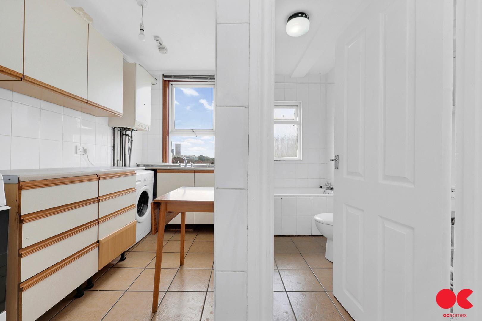 Studio flat to rent in High Road Leytonstone, London  - Property Image 11