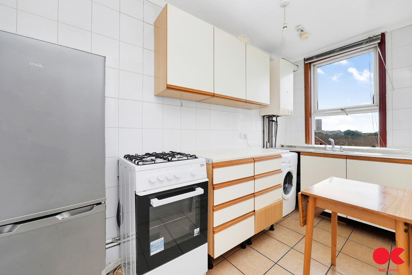 Studio flat to rent in High Road Leytonstone, London  - Property Image 2