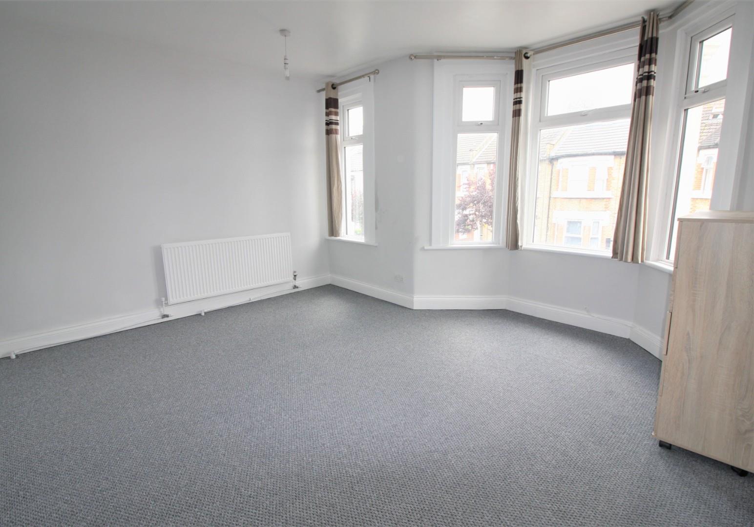 3 bed end of terrace house to rent in Adelaide Road, London  - Property Image 13