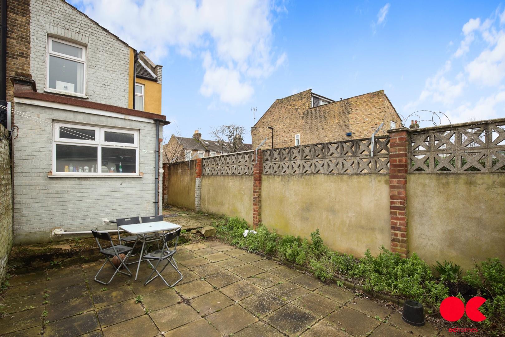 3 bed end of terrace house to rent in Adelaide Road, London  - Property Image 15