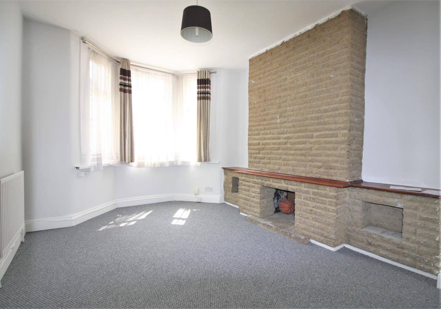 3 bed end of terrace house to rent in Adelaide Road, London  - Property Image 3