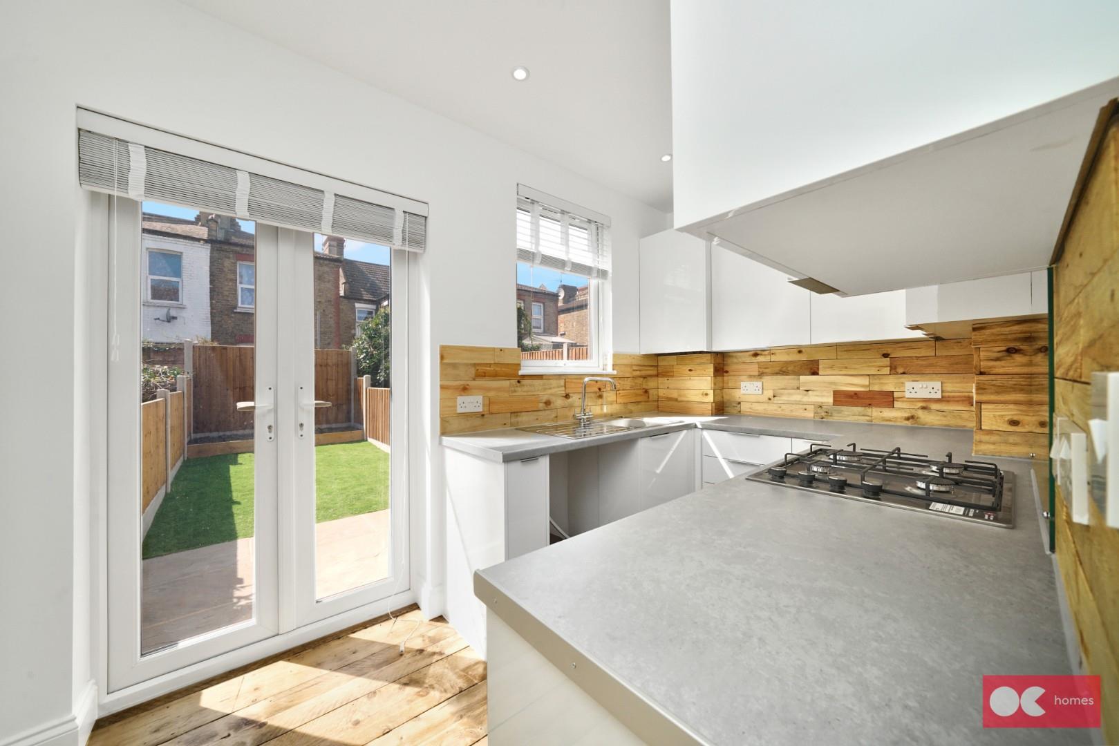 2 bed maisonette to rent in Seymour Road, London  - Property Image 10