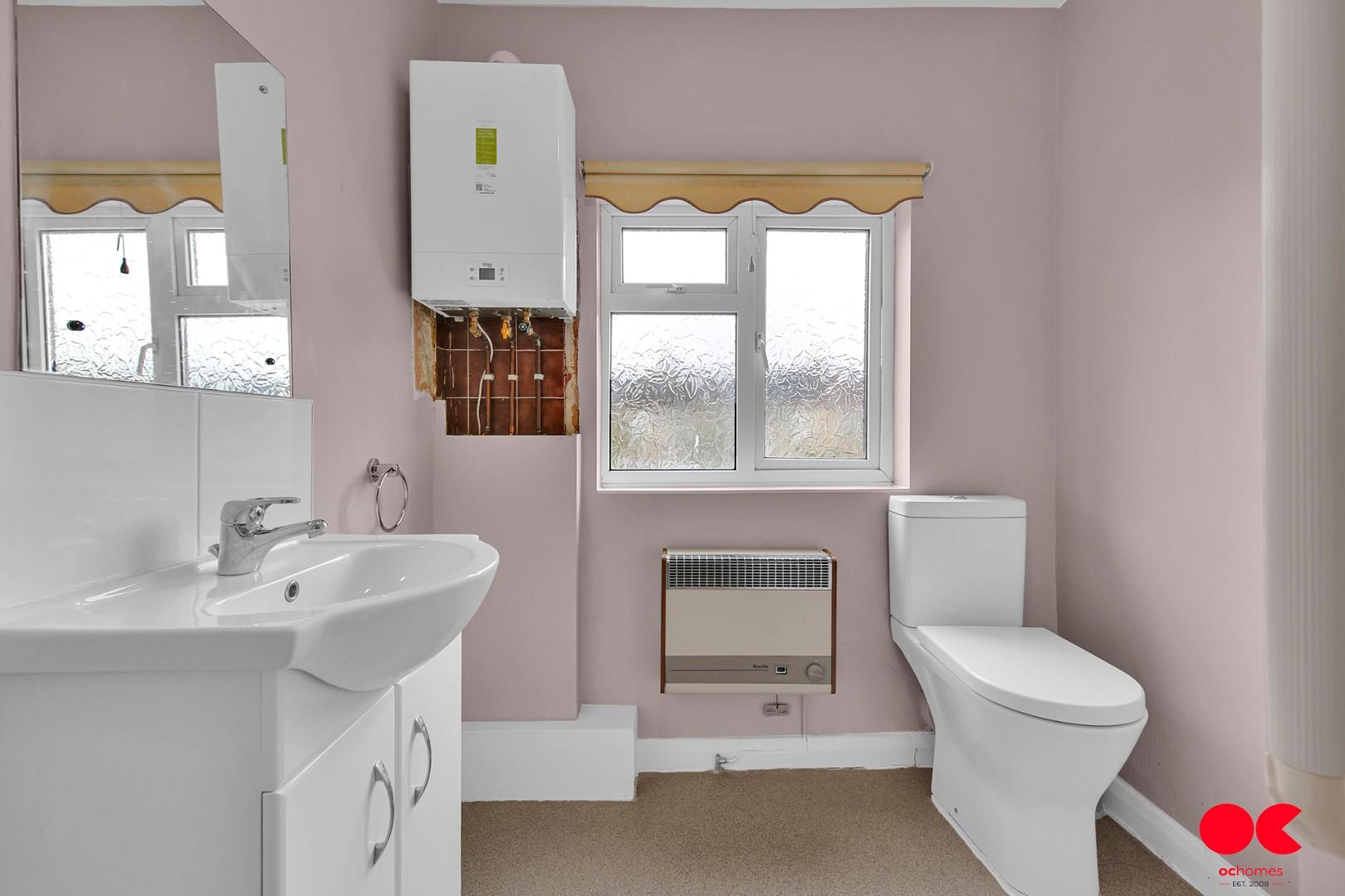 3 bed terraced house for sale in Norfolk Road, Romford  - Property Image 26