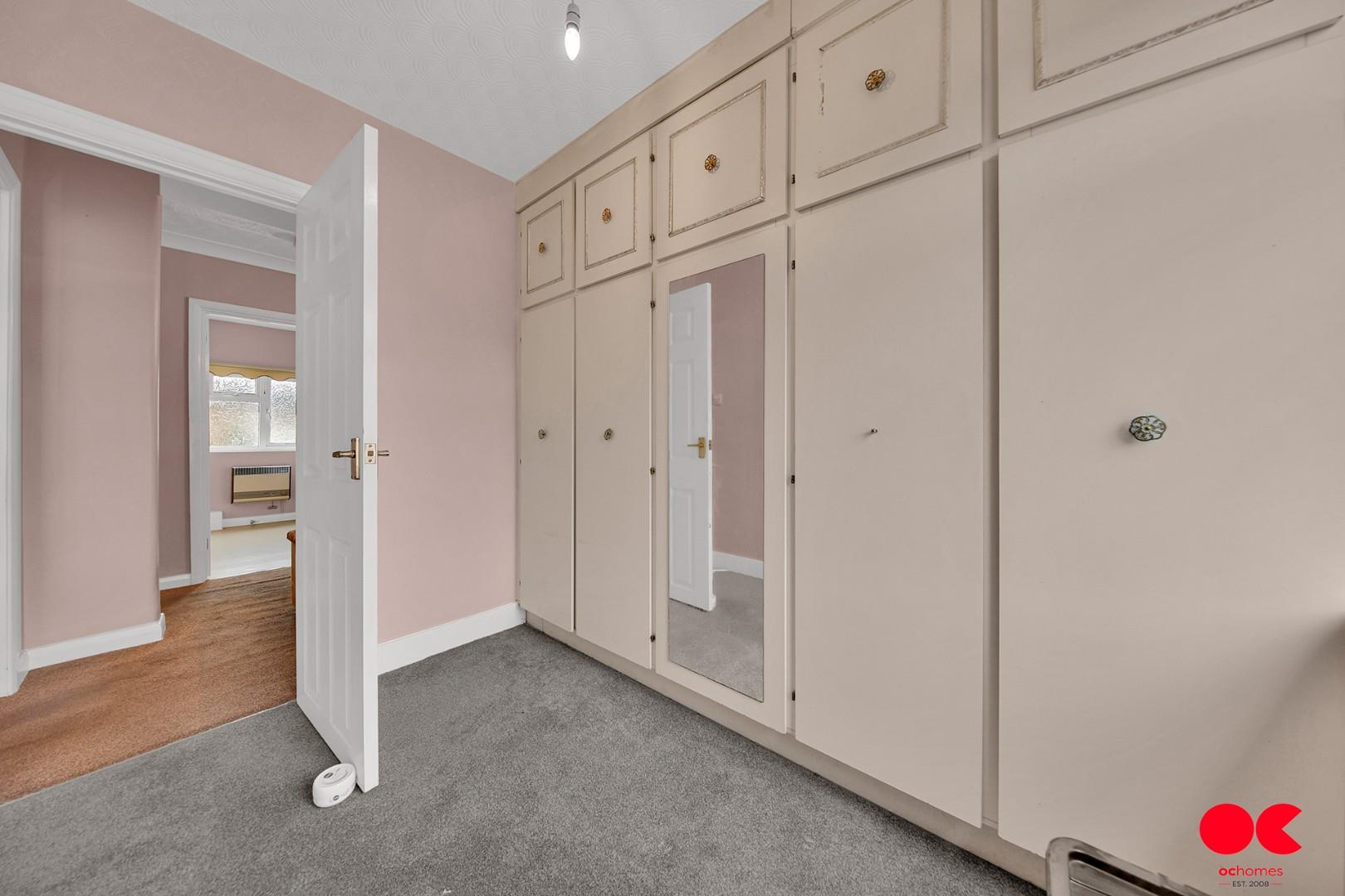3 bed terraced house for sale in Norfolk Road, Romford  - Property Image 28