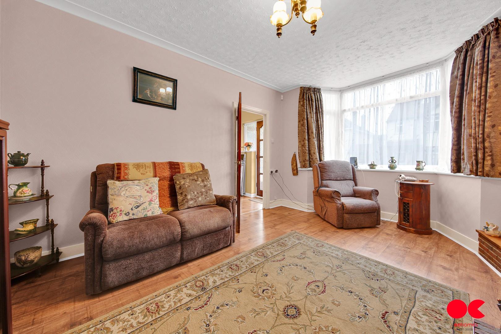 3 bed terraced house for sale in Norfolk Road, Romford  - Property Image 11