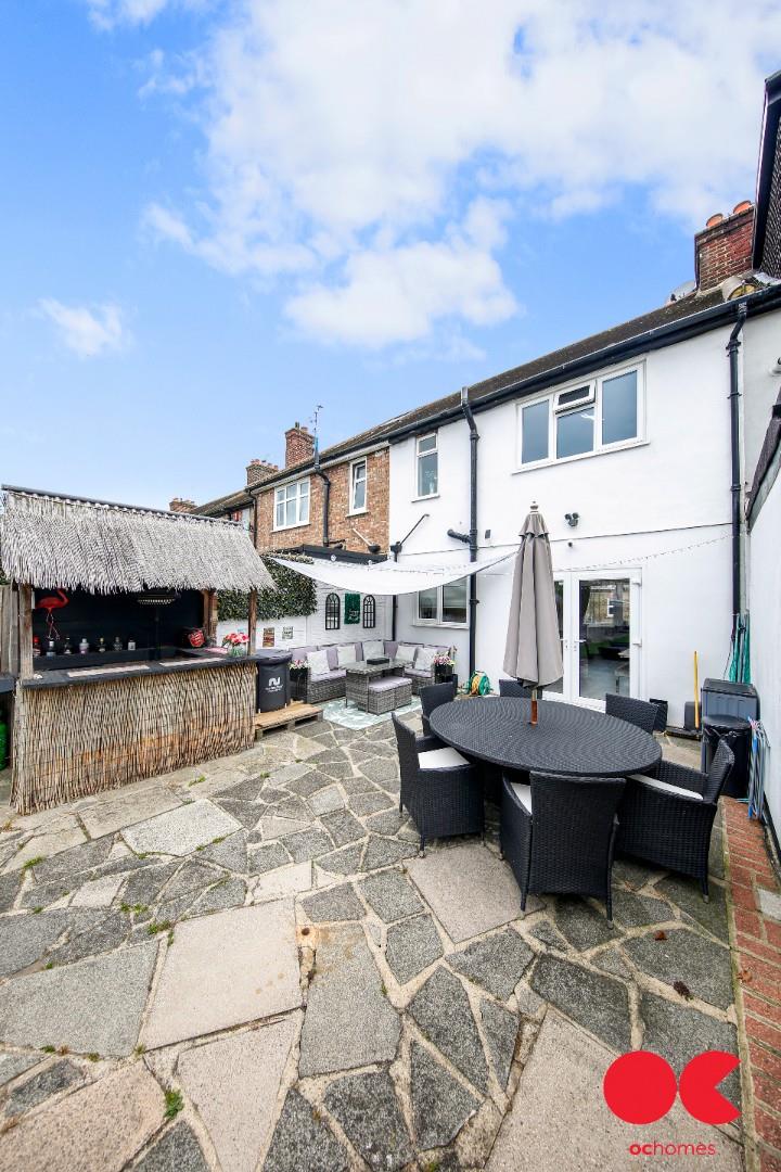 3 bed terraced house for sale in Brentwood Road, Gidea Park  - Property Image 12