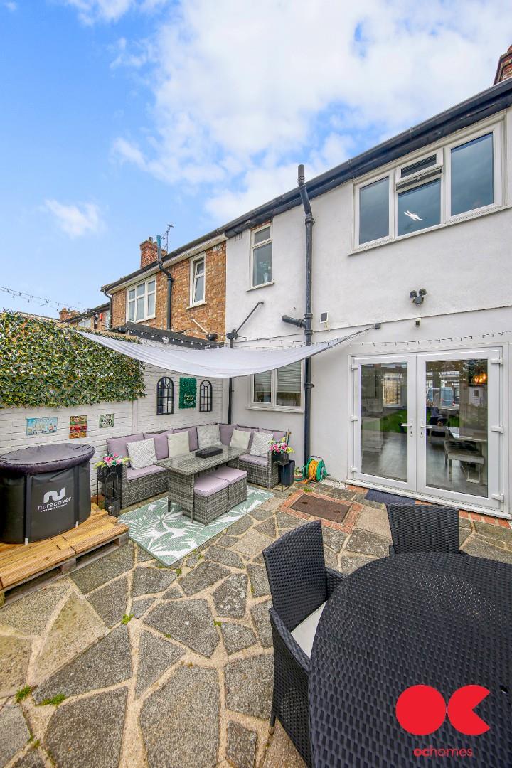 3 bed terraced house for sale in Brentwood Road, Gidea Park  - Property Image 44