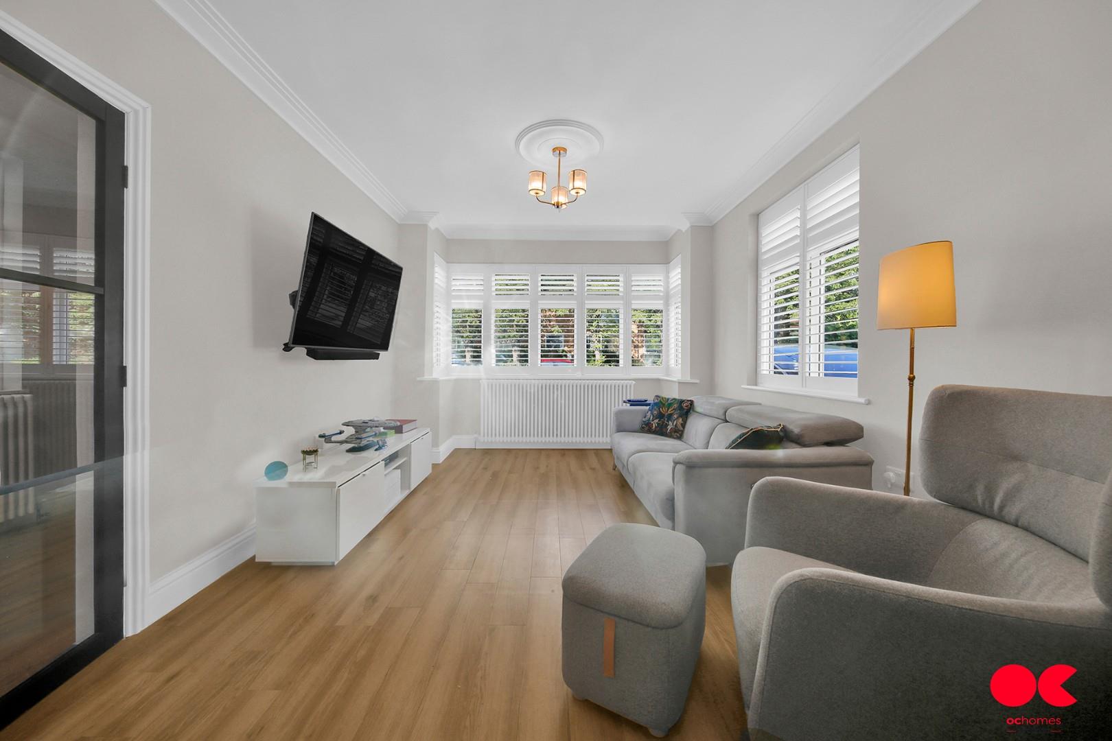 3 bed detached house for sale in Princes Road, Romford  - Property Image 12