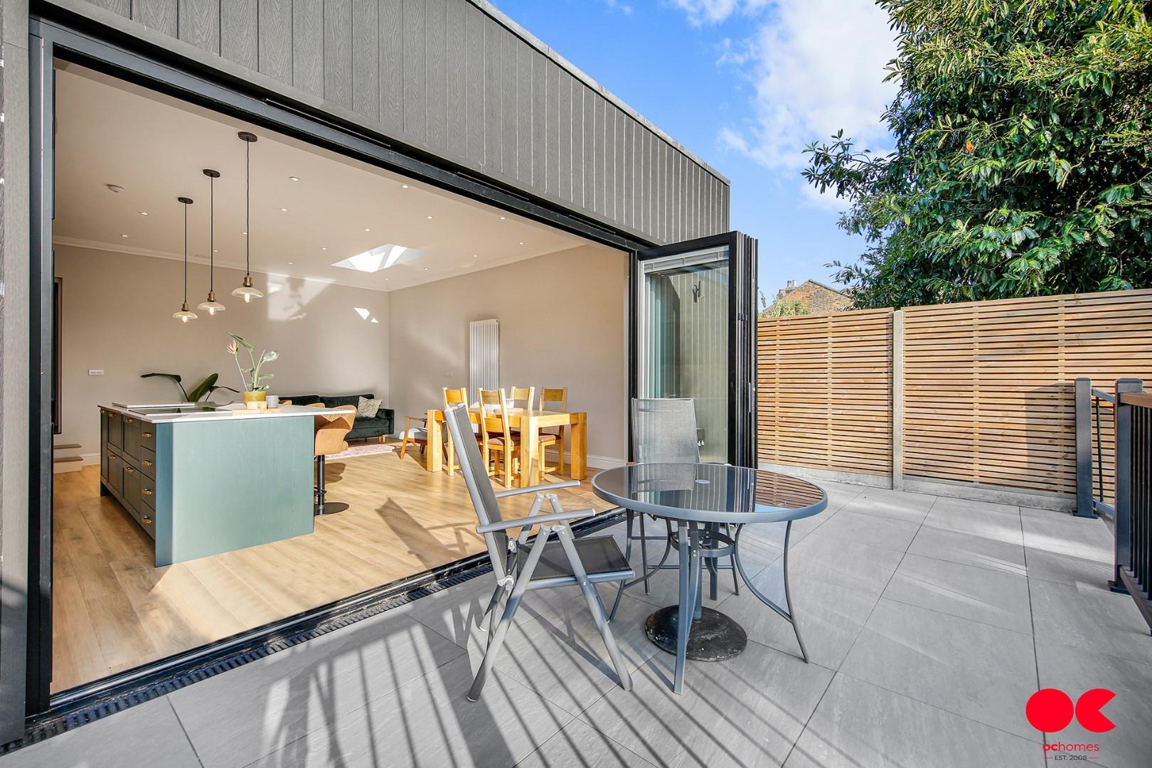 3 bed detached house for sale in Princes Road, Romford  - Property Image 26
