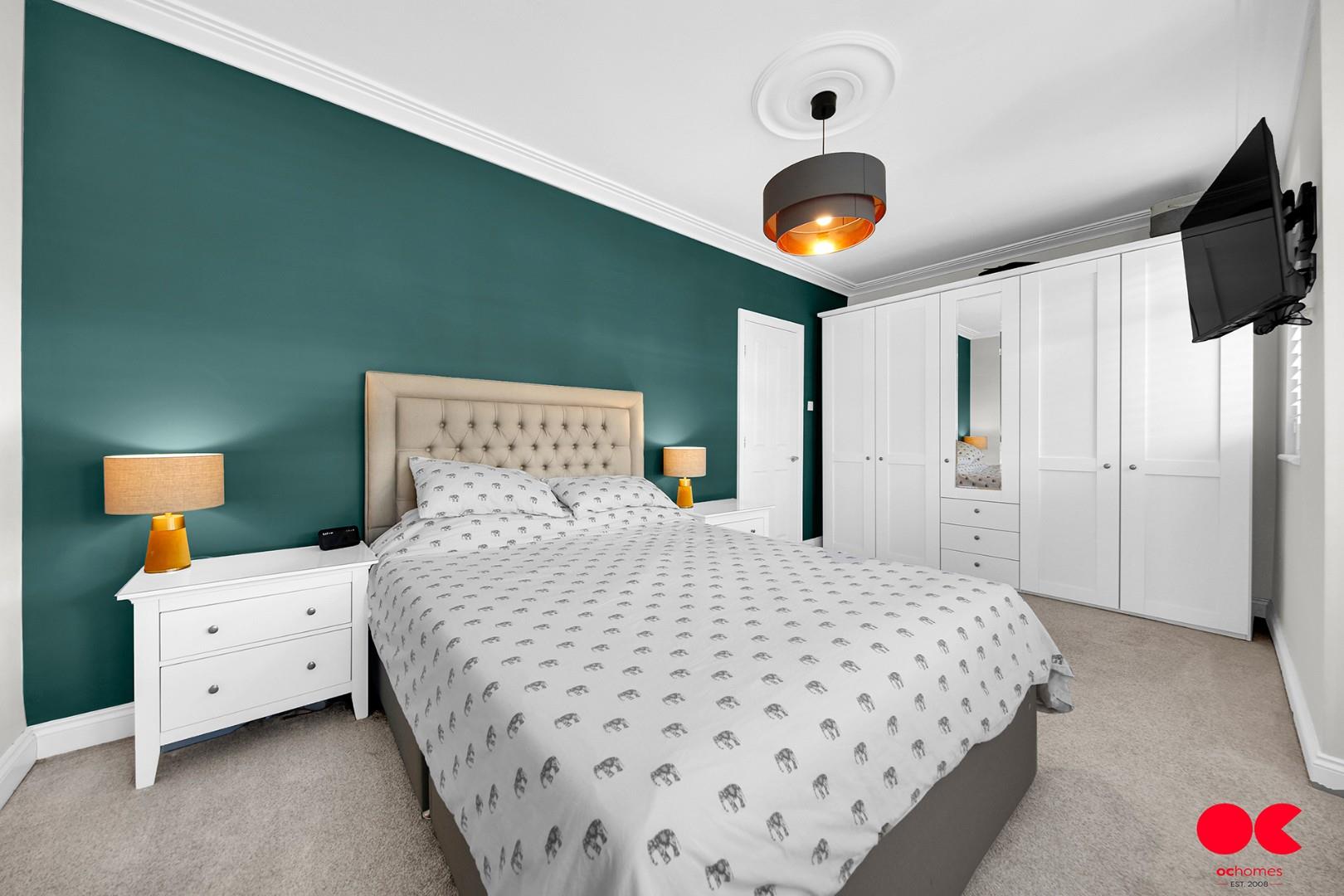 3 bed detached house for sale in Princes Road, Romford  - Property Image 38