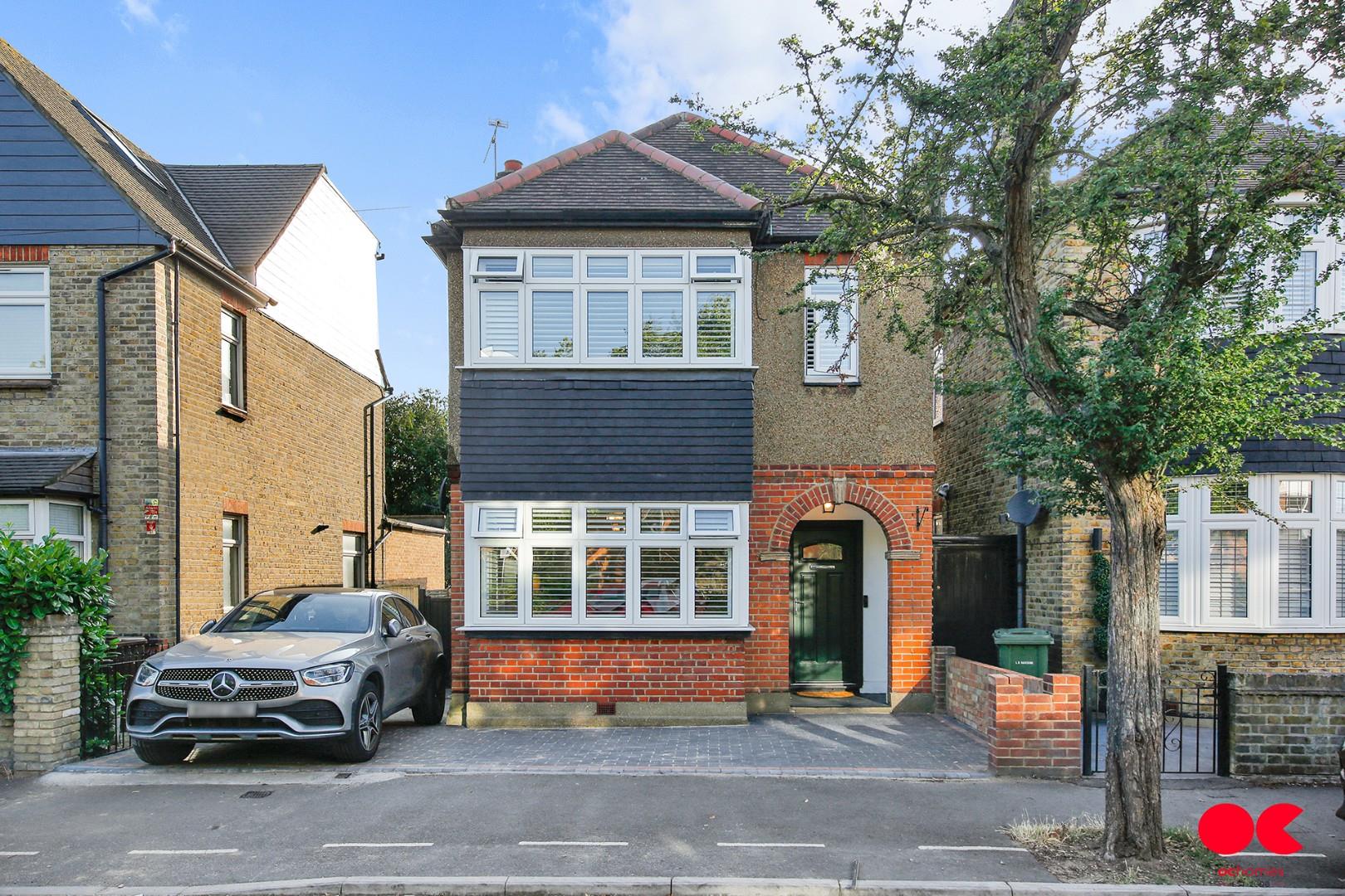 3 bed detached house for sale in Princes Road, Romford, RM1