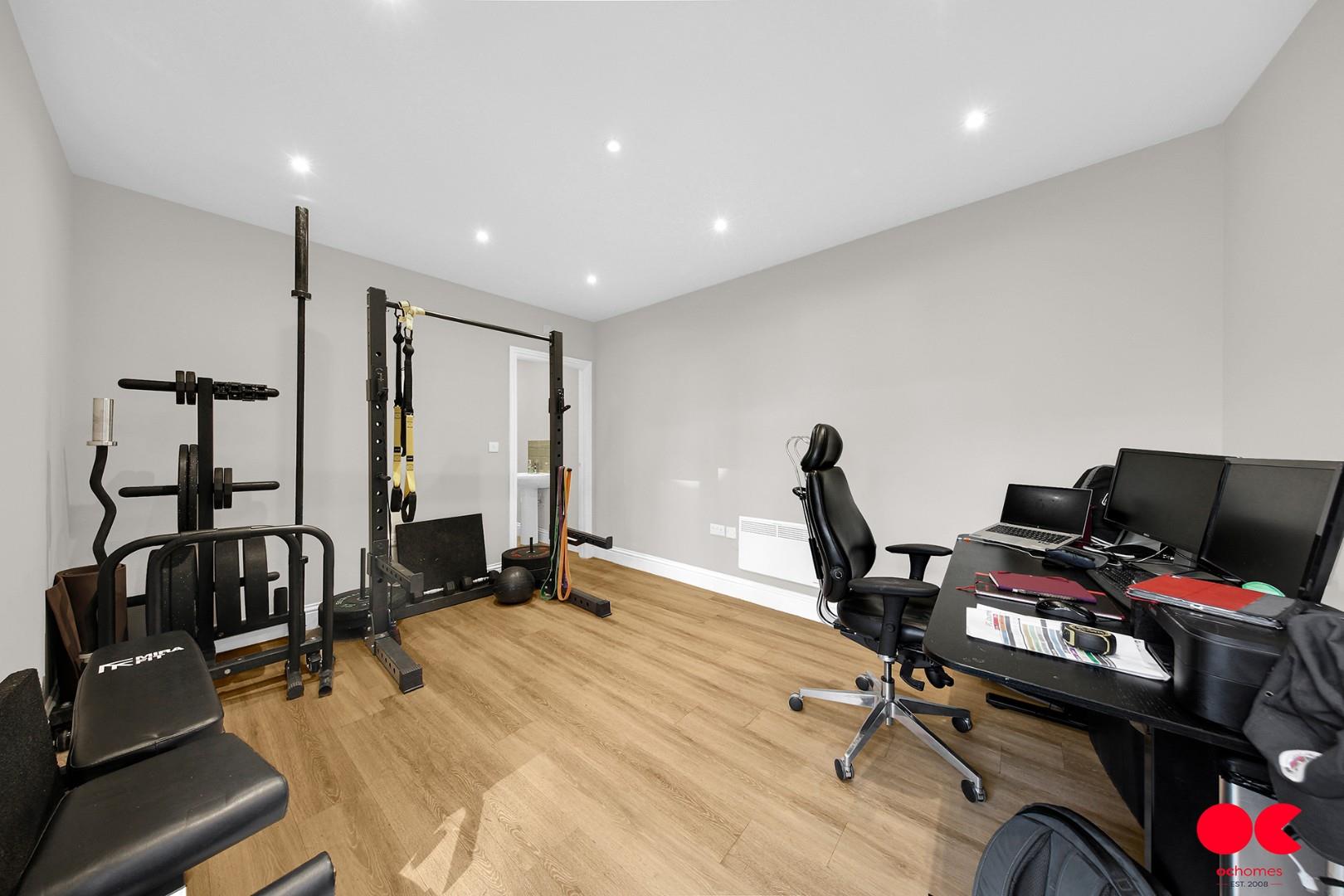 3 bed detached house for sale in Princes Road, Romford  - Property Image 32