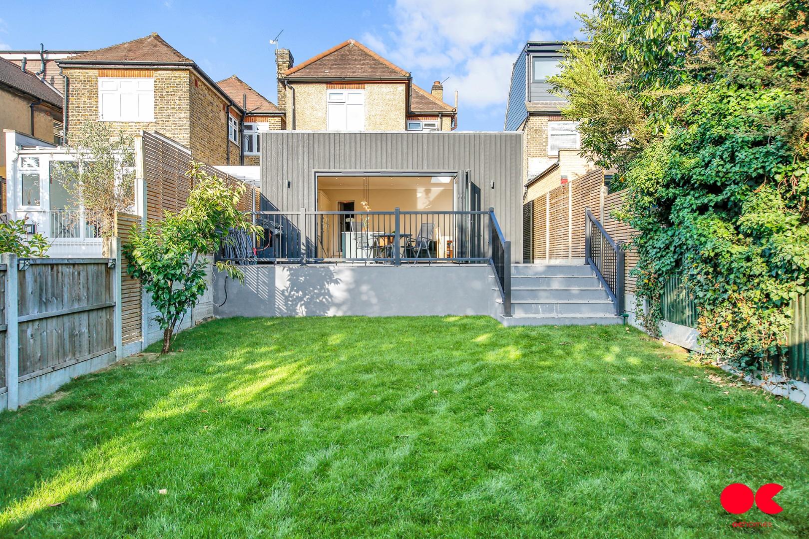 3 bed detached house for sale in Princes Road, Romford  - Property Image 30