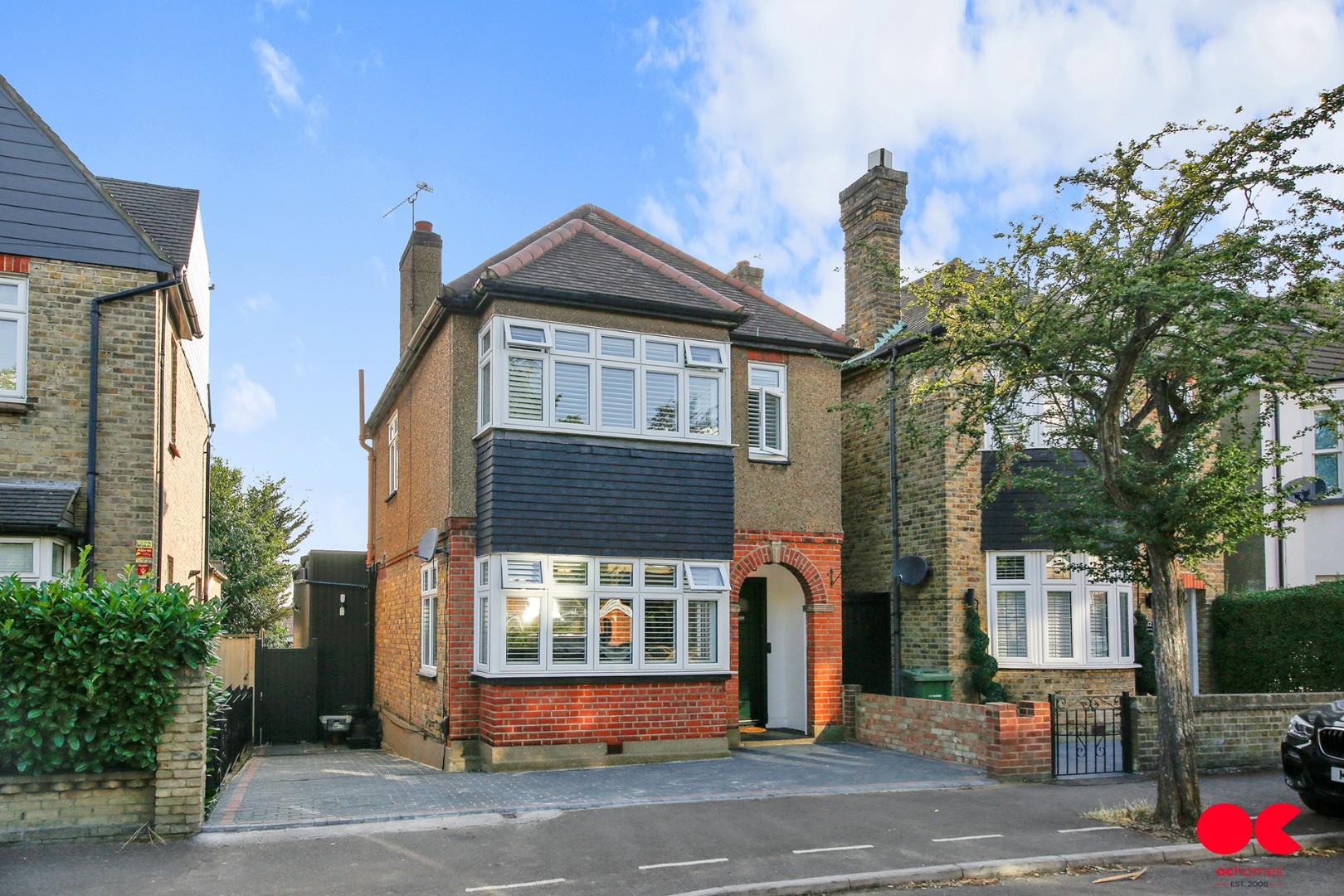 3 bed detached house for sale in Princes Road, Romford, RM1