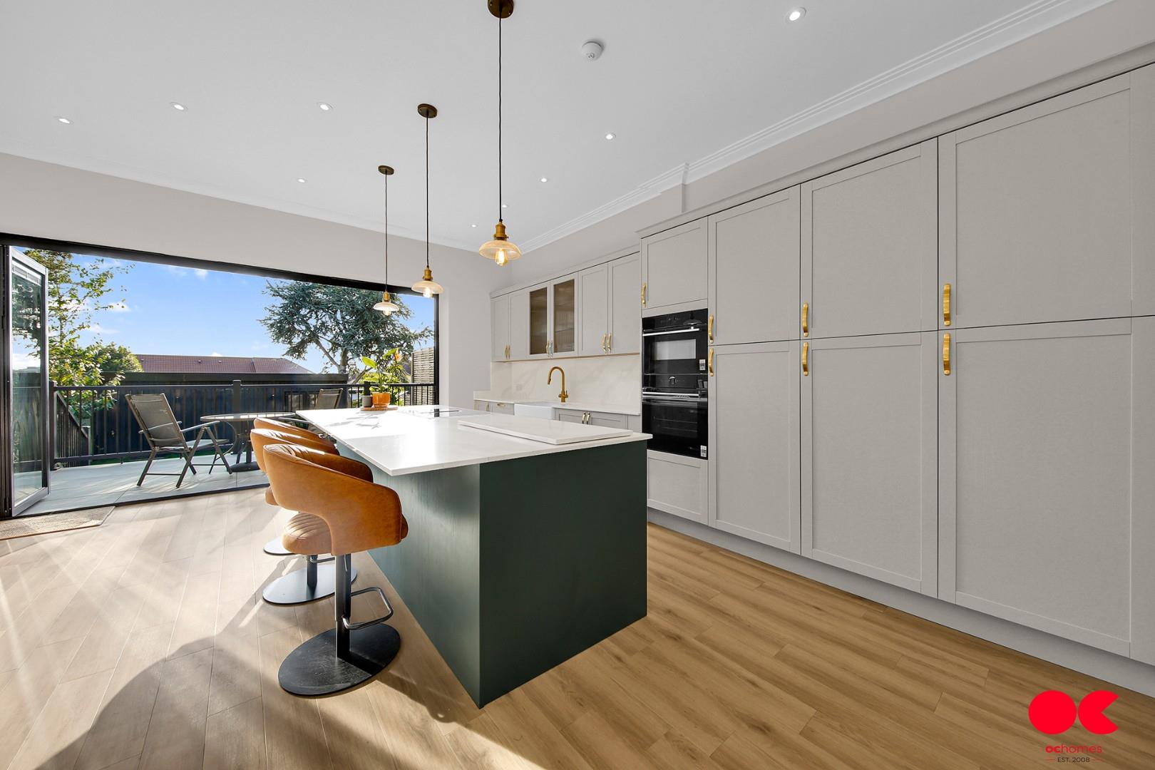 3 bed detached house for sale in Princes Road, Romford  - Property Image 2