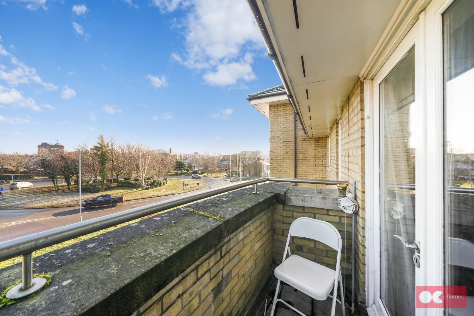 2 bed flat for sale in Hogg Lane, Grays  - Property Image 7