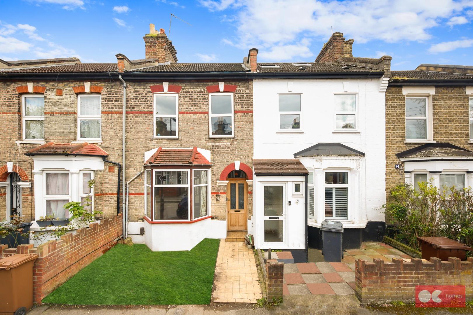 3 bed terraced house for sale in Sedgwick Road, Leyton  - Property Image 1
