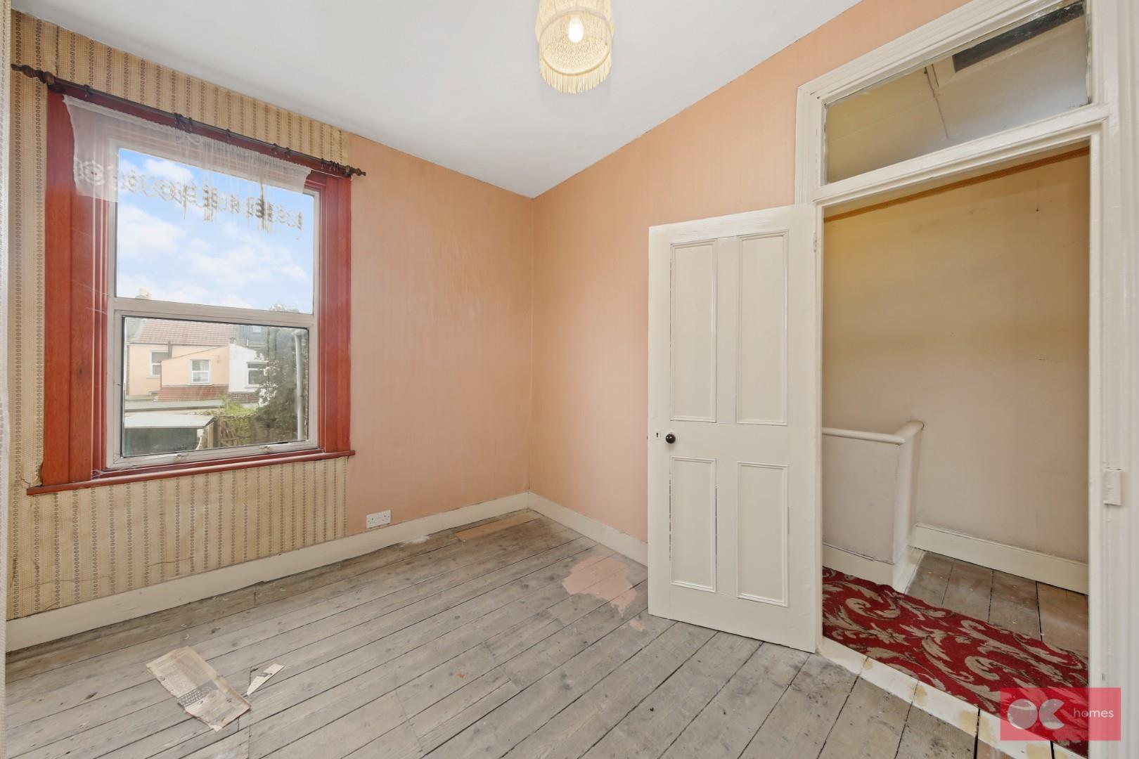 3 bed terraced house for sale in Sedgwick Road, Leyton  - Property Image 5