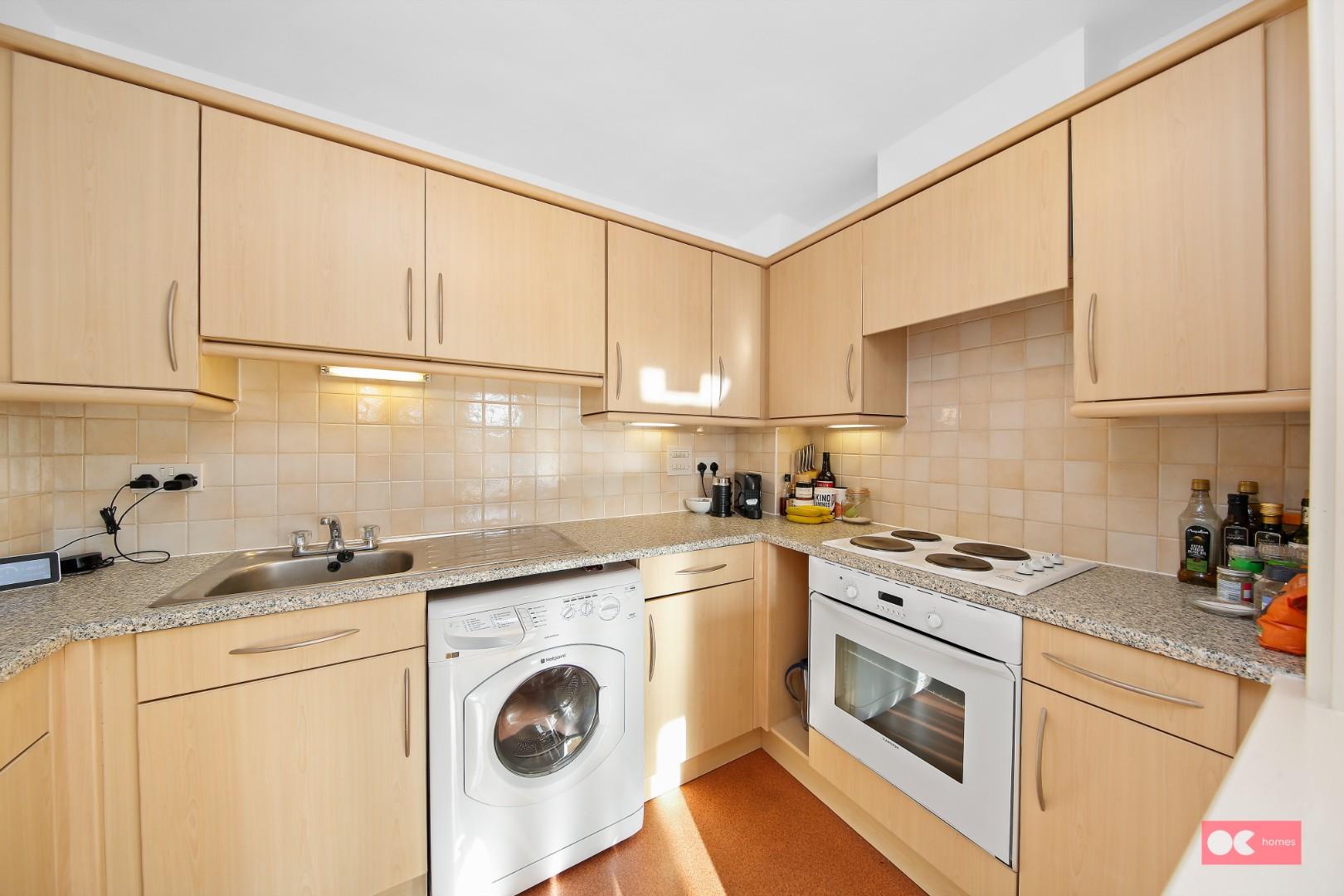 1 bed flat for sale in Commercial Road, Aldgate  - Property Image 4