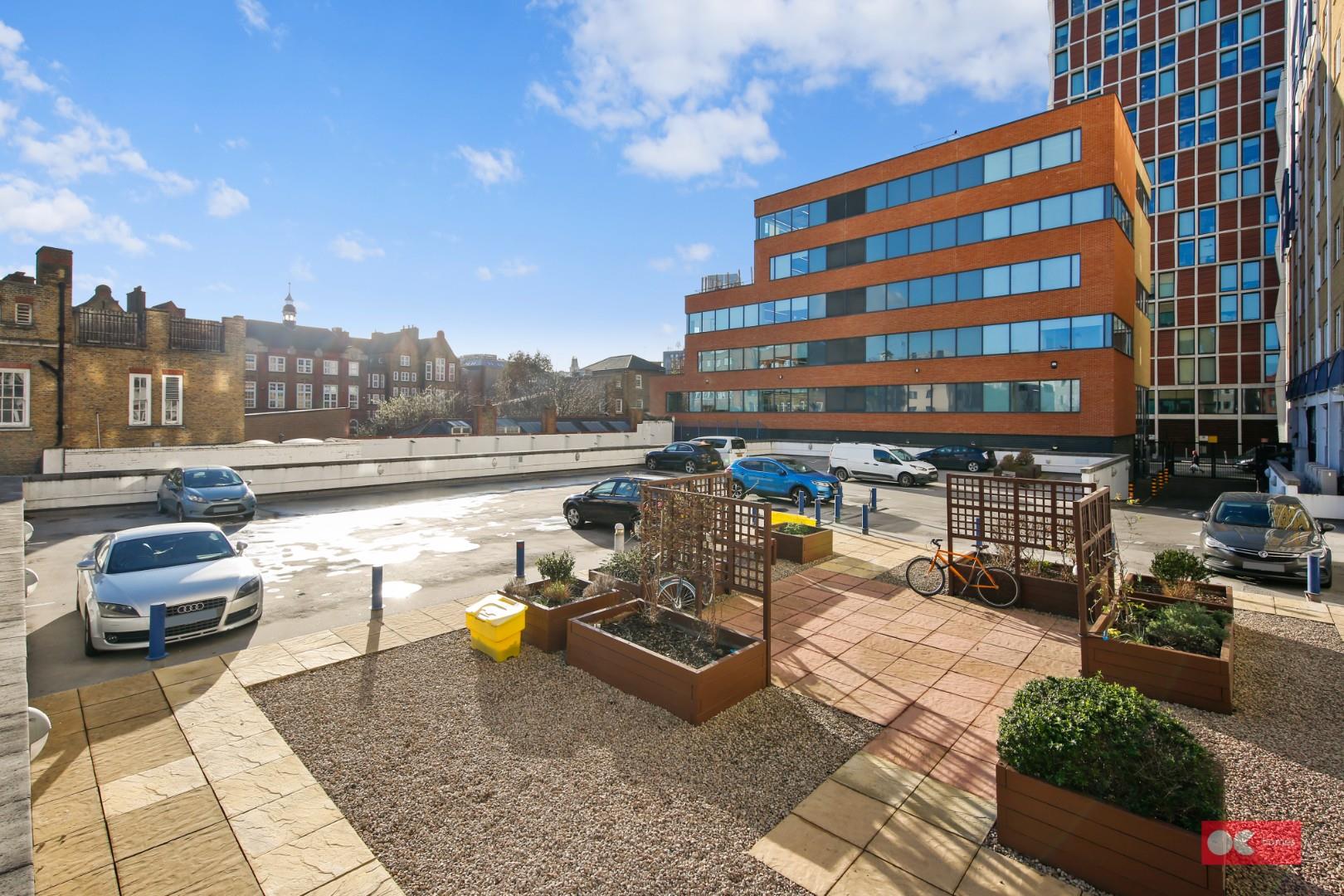 1 bed flat for sale in Commercial Road, Aldgate  - Property Image 9