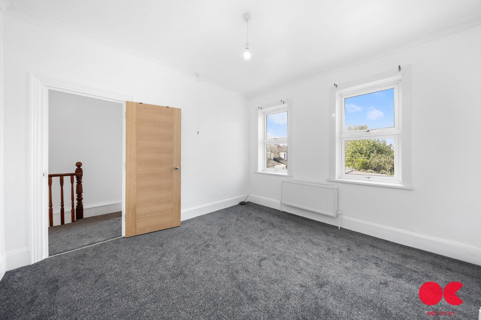 3 bed end of terrace house to rent in Hatherley Gardens, East Ham  - Property Image 24