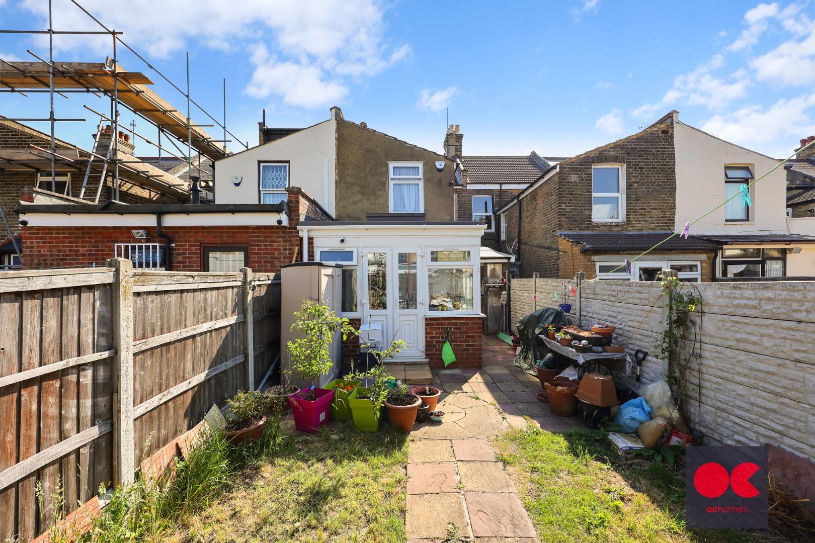 4 bed terraced house for sale in Thorngrove Road, Upton Park  - Property Image 13