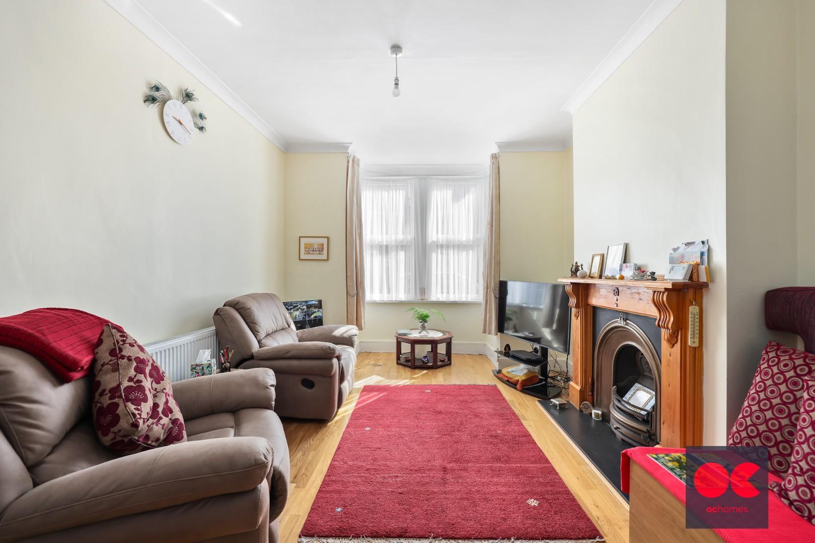 4 bed terraced house for sale in Thorngrove Road, Upton Park  - Property Image 2