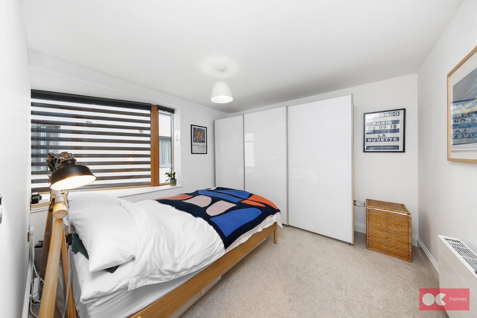 2 bed flat for sale in Lea Bridge Road, Hackney  - Property Image 14