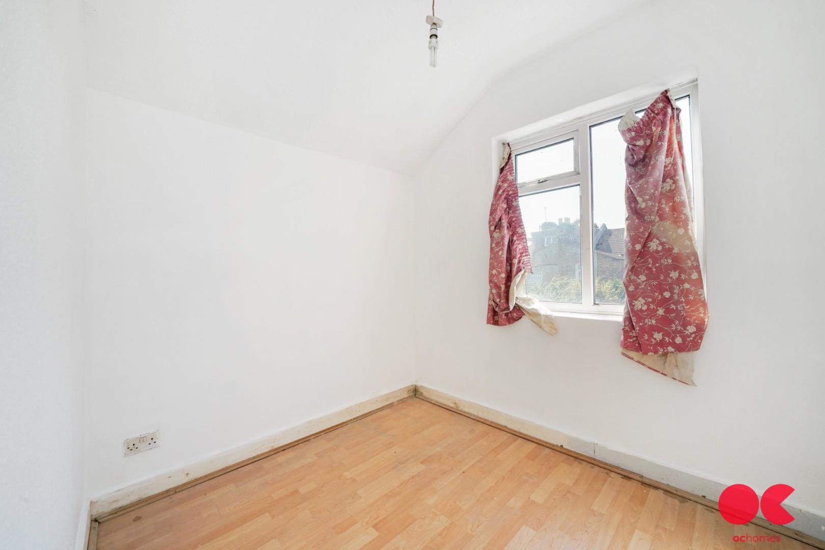 3 bed terraced house for sale in Bromley Road, Leyton  - Property Image 11