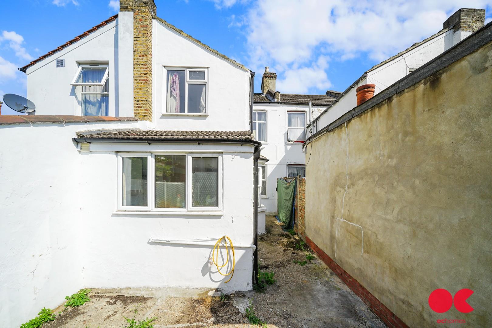 3 bed terraced house for sale in Bromley Road, Leyton  - Property Image 18