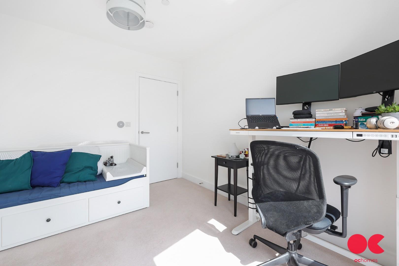 2 bed flat for sale in Beck Square, Leyton  - Property Image 24