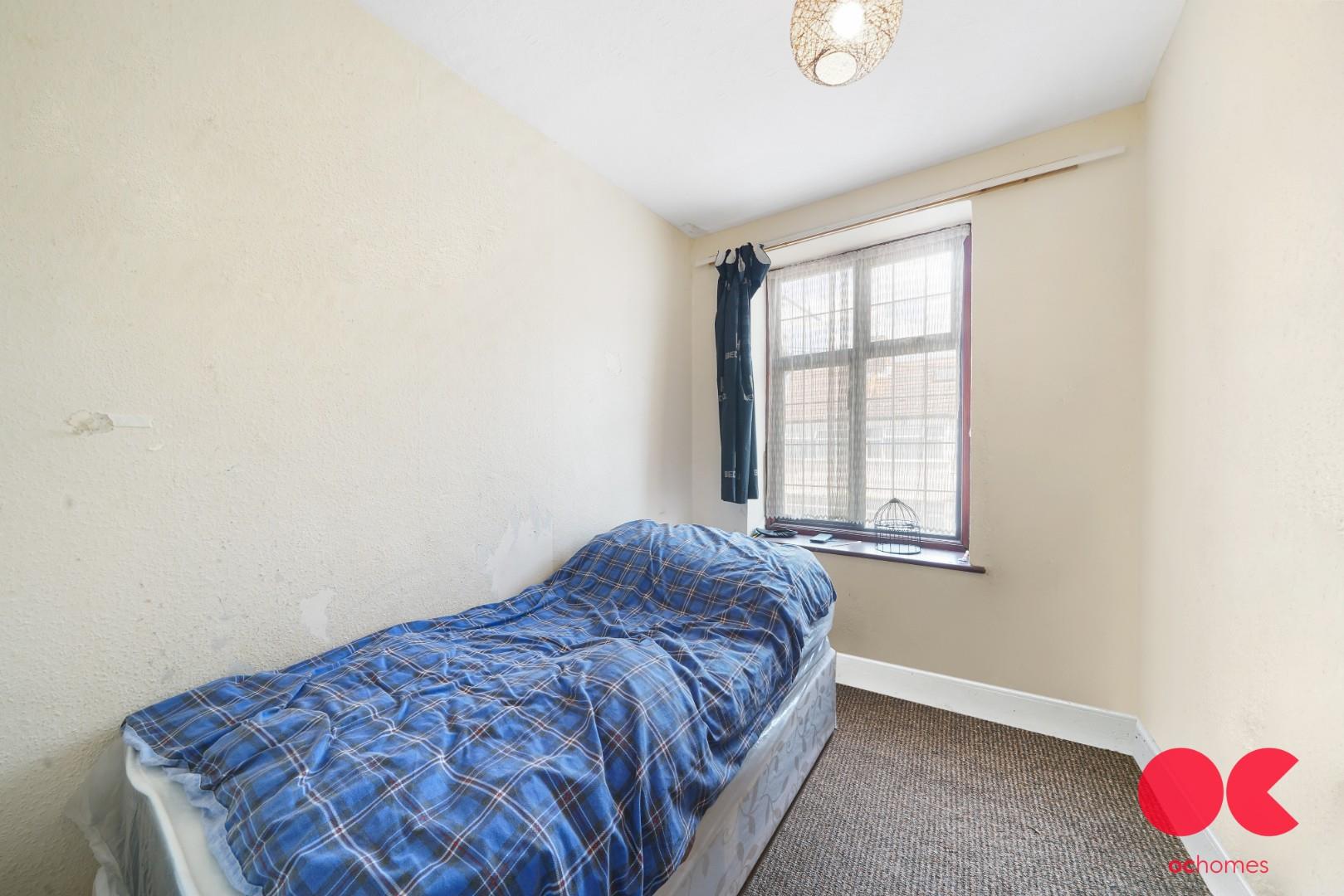 3 bed terraced house for sale in Lawrence Avenue, Manor Park  - Property Image 12