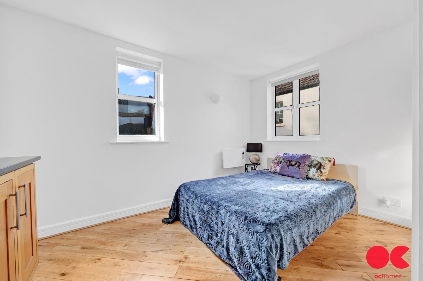 2 bed flat for sale in Equity Square, Shoreditch  - Property Image 15