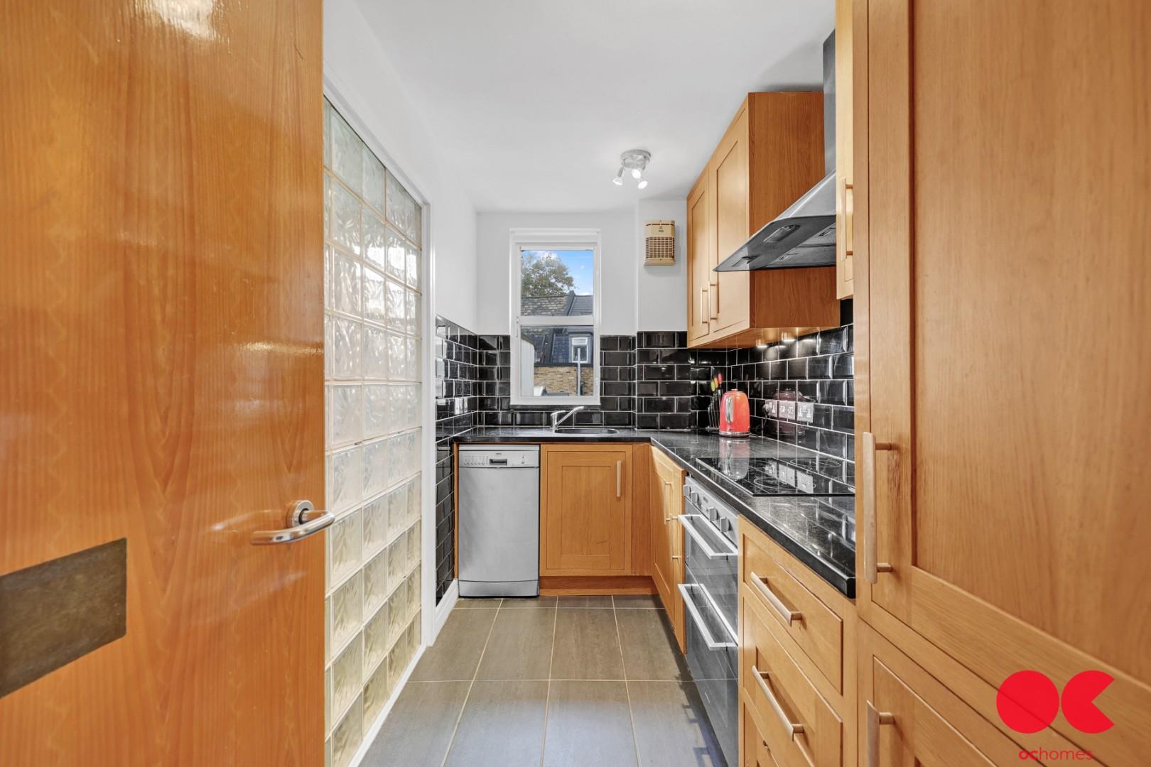 2 bed flat for sale in Equity Square, Shoreditch  - Property Image 18
