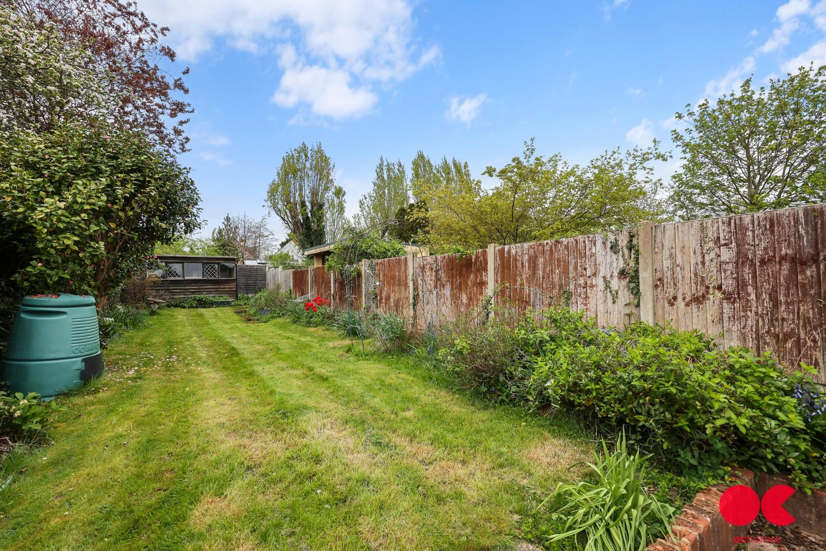 2 bed semi-detached bungalow to rent in Northumberland Avenue, Hornchurch  - Property Image 19