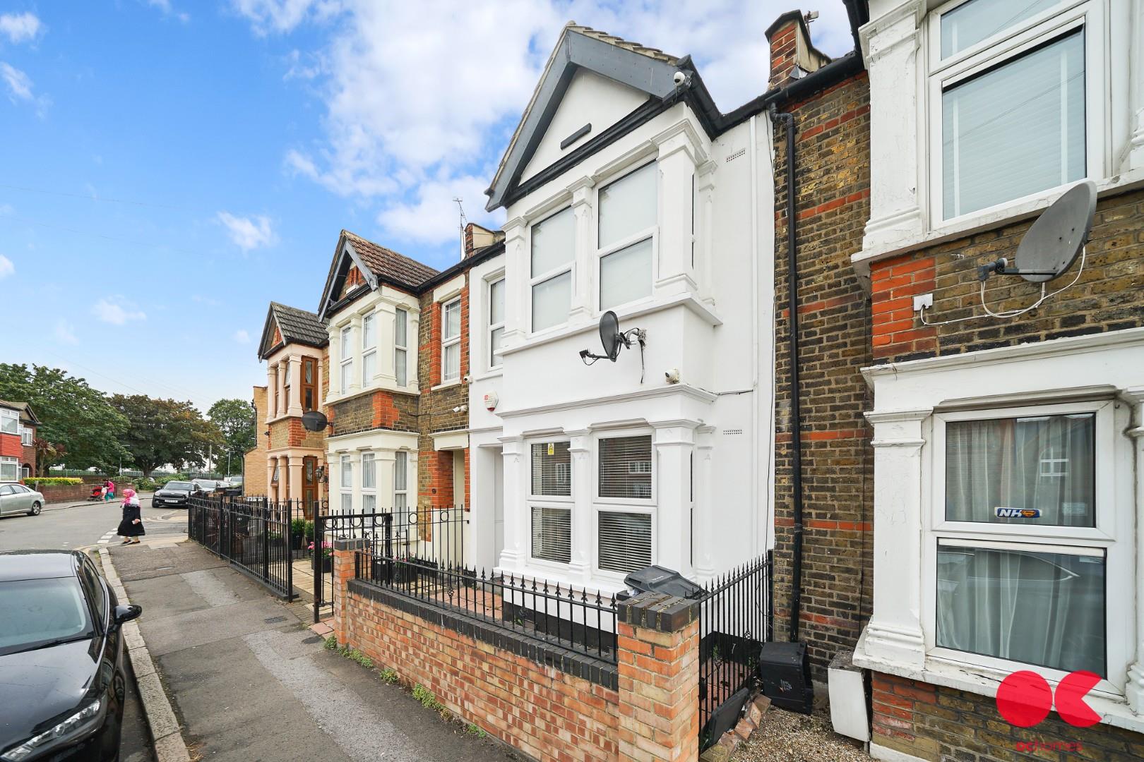 2 bed terraced house for sale in Essex Road, Chadwell Heath  - Property Image 13
