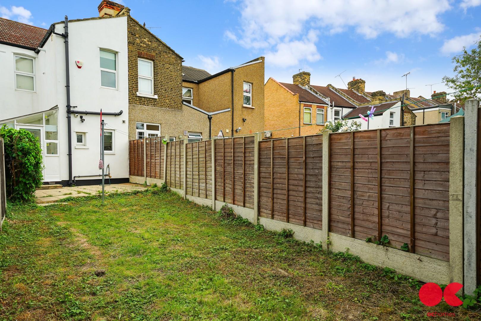 2 bed terraced house for sale in Essex Road, Chadwell Heath  - Property Image 17