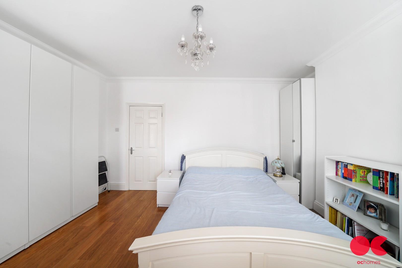 2 bed terraced house for sale in Essex Road, Chadwell Heath  - Property Image 16
