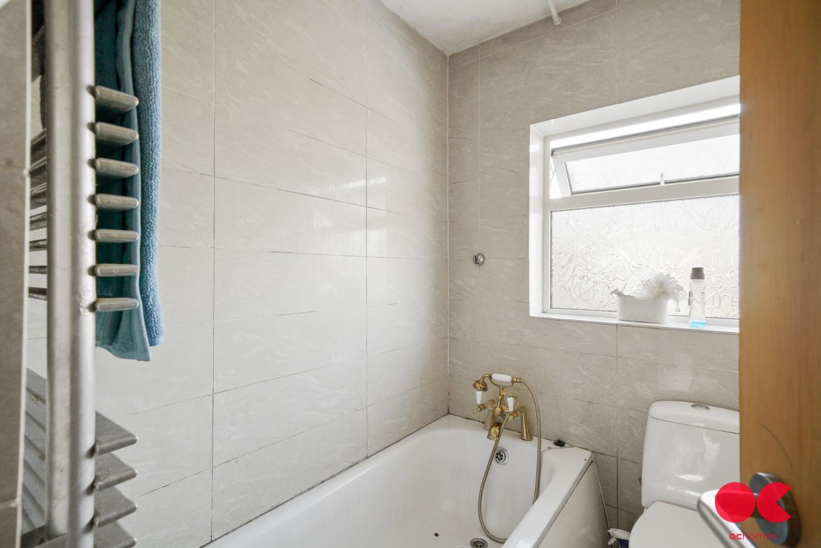 3 bed semi-detached house for sale in St. Marys Road, Ilford  - Property Image 19