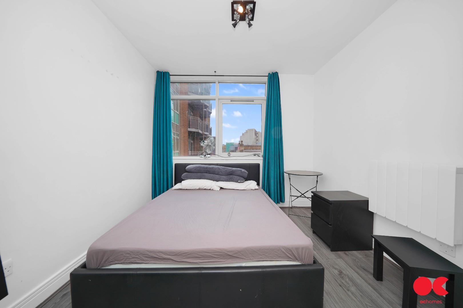 2 bed flat for sale in Gerry Raffles Square, Stratford  - Property Image 11