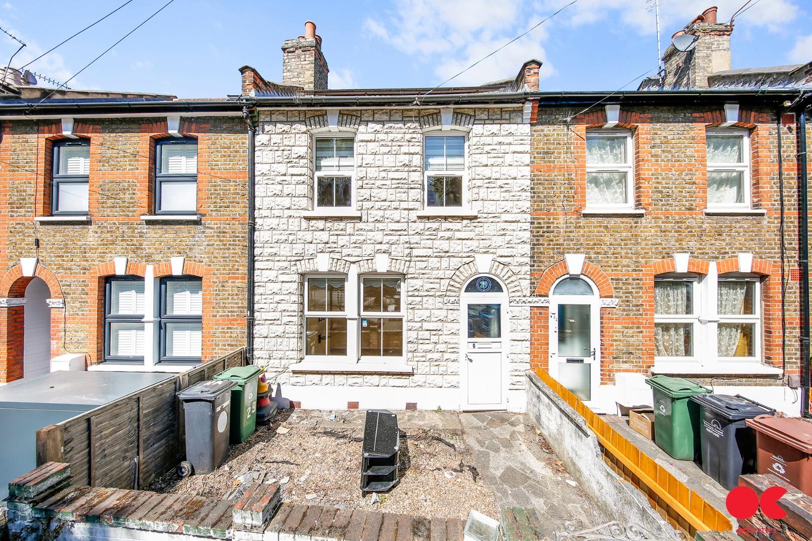 2 bed terraced house for sale in Farmer Road, Leyton  - Property Image 1