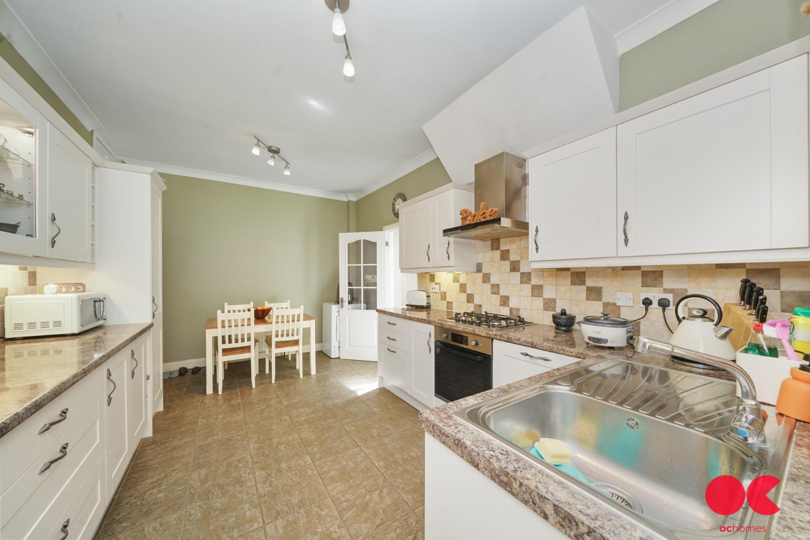 4 bed semi-detached house for sale in Fairholme Avenue, Gidea Park  - Property Image 20